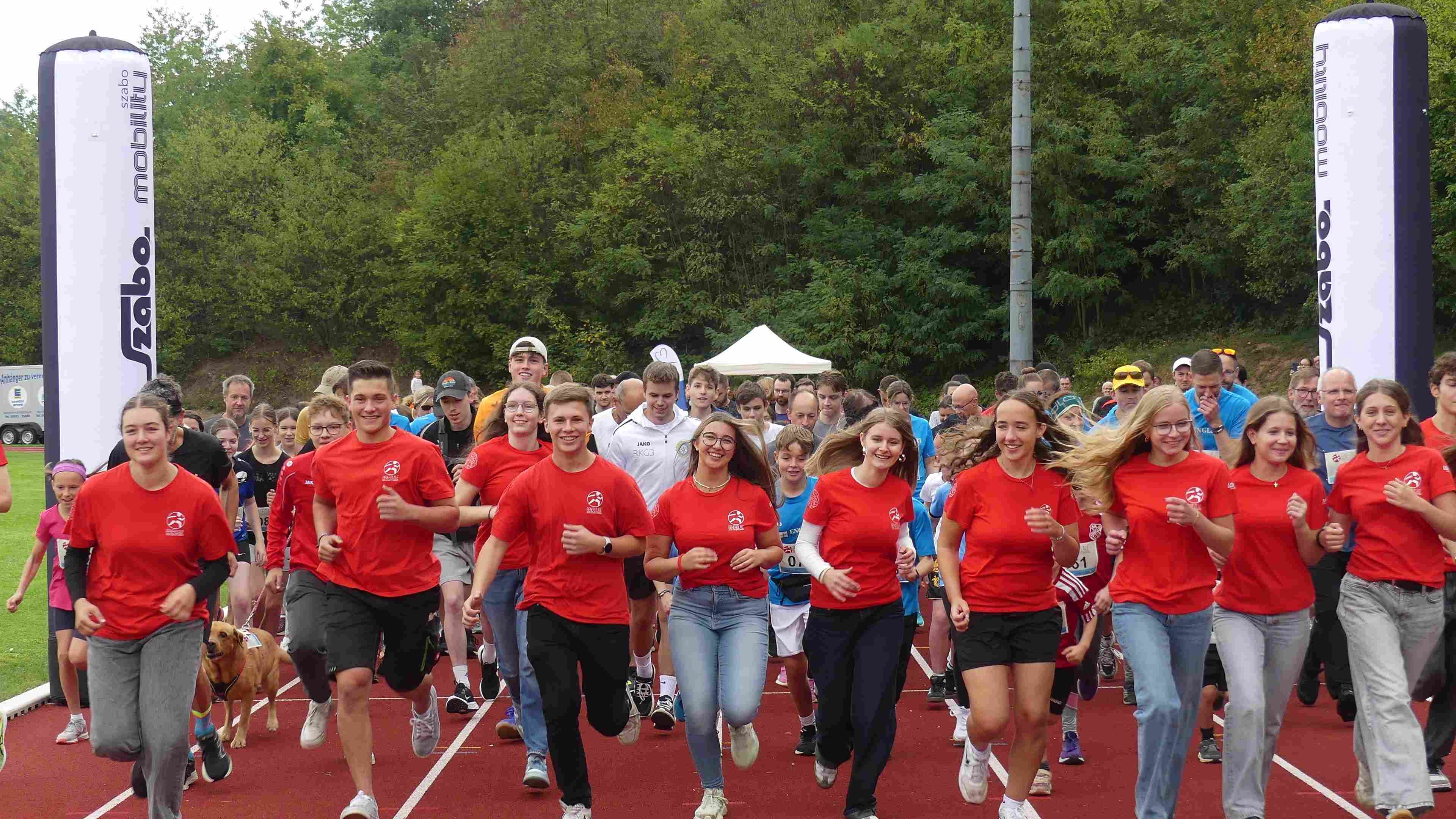 Bild vom 15. Benefizlauf im Jahr 2025. Dies ist das 93. Bild.